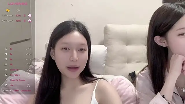 yy-1314 live cam on StripChat