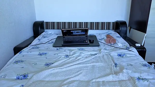 sweet-tinqerbell live cam preview