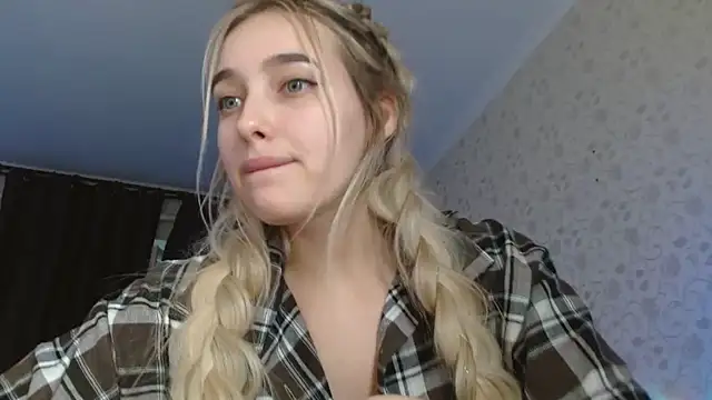 TaisiaHot live cam on StripChat