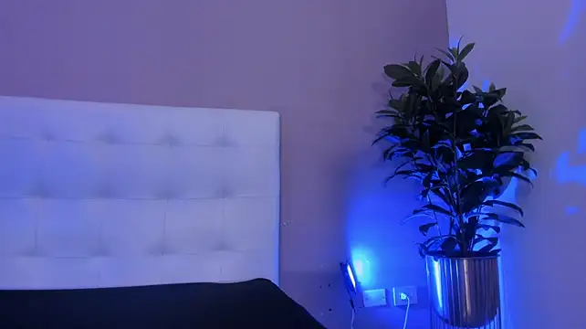 aramjones webcam