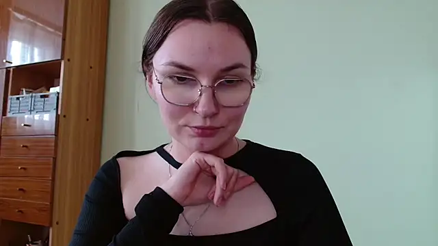 LooveELLYx webcam