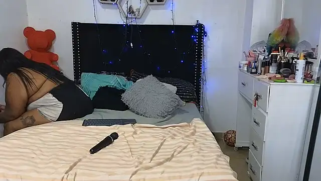 charlotte_077 live cam preview