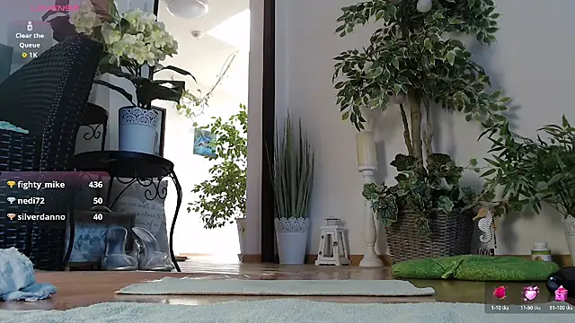 Squirtmania live cam preview