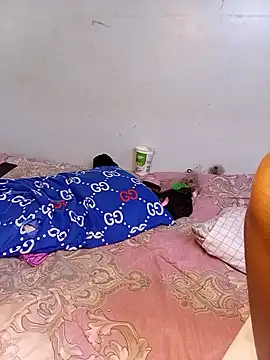 Petite_Nana