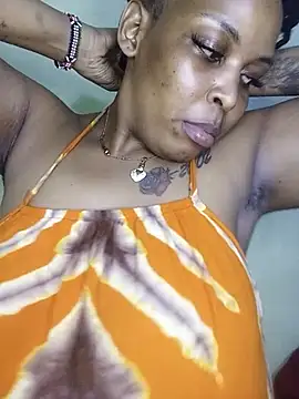 Sexymilla33 webcam