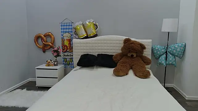 DeboraHorny webcam