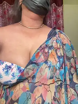 UR_Chocogirl webcam