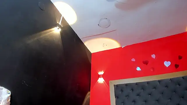 YayaHilton webcam