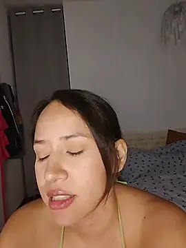 kittenpurrr live cam on StripChat