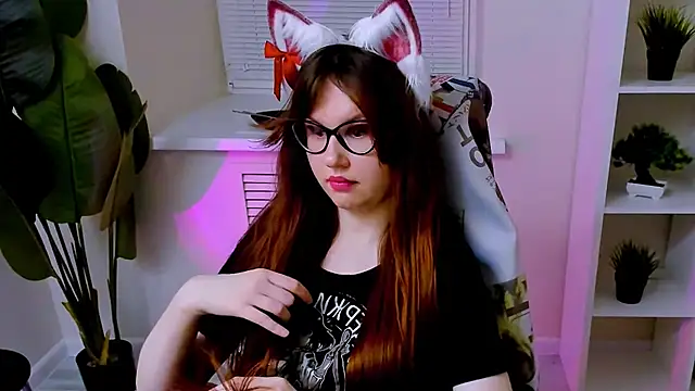 CarolGiggly live sex cam