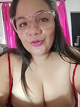 Van3orgasm4me live cam on StripChat