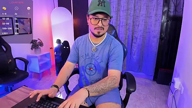 DaviidEvans_ live cam on StripChat