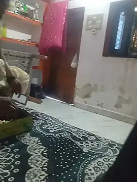 indian_hot_couple00 (M young) - Blow job