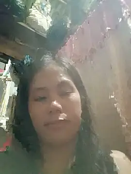 mommyyeng26 live cam on StripChat