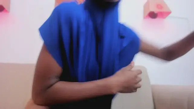 striptease webcam Amira Alzahra
