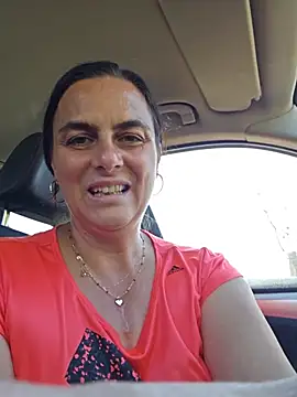 isabellecraft (Ask my age) - Fingers pussy in public