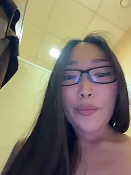 trytomakememoam webcam