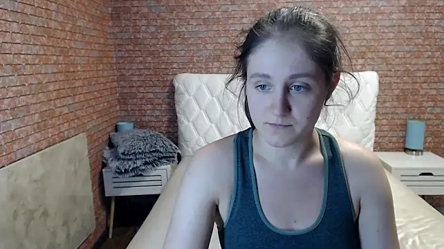Holliy_Cooper