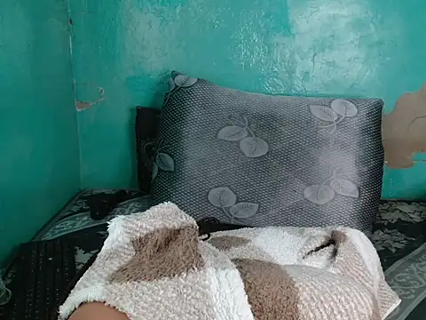 Honey_Glow_ live cam on StripChat
