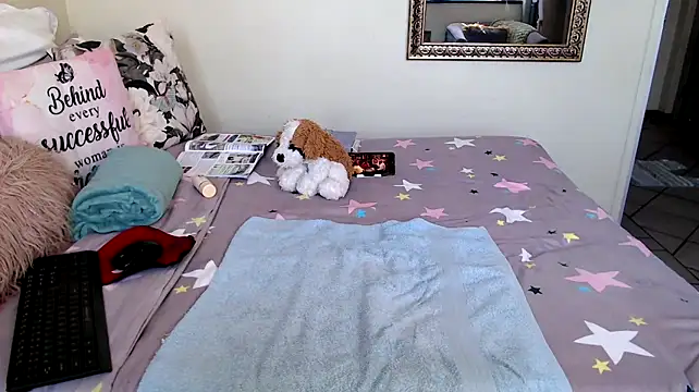 FitSelina66 webcam