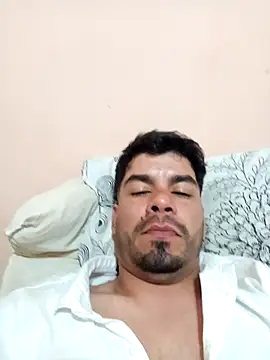 Leoeze18 live cam on StripChat