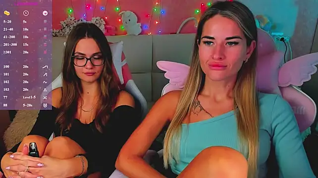 hotty_girls_here webcam