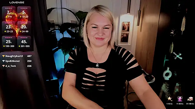 YolandaKiss live cam preview