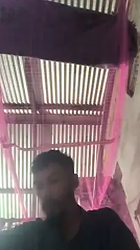 Gloooyu live cam on StripChat