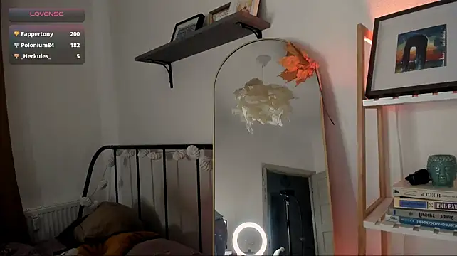VivianMarble webcam