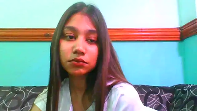 prettysmileaaliyah webcam