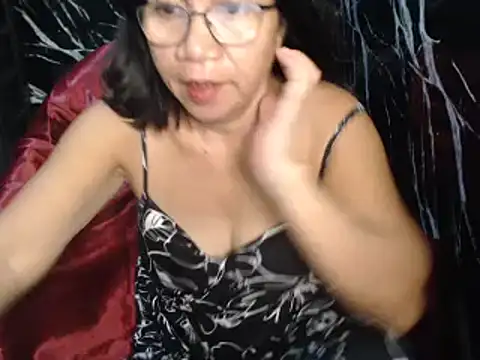 ASIANDOLLY4U69 webcam