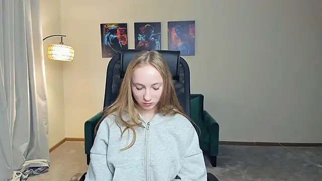 VandaCaradine