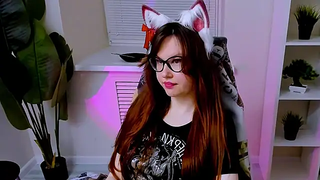 CarolGiggly live cam on StripChat