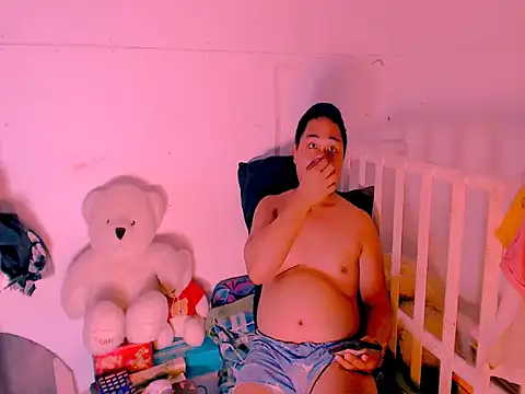 hardking_69 (M young) - PLEASE HELP ME CUM I'M SO HORNY