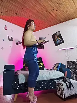 keila_j live cam preview