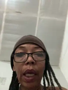 ladyzee25 (F mature) - ***********I WANT TO CUM **********