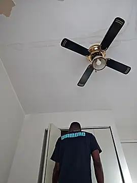 eljefeg718 (M young) - Help me get sexy for you