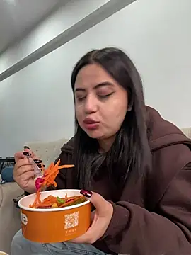 parlaserseri (F young) - Dildo anal 💕