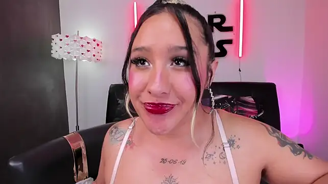 miss_danika webcam