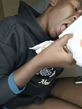 SquirtQueen16 webcam