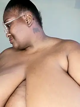 bustytitsxxx
