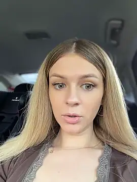 Love_Bri webcam