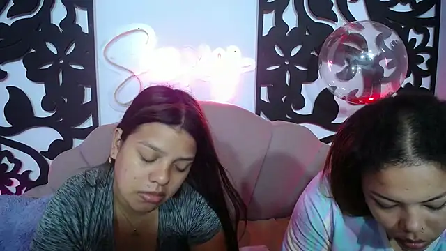 kittens_hornxyxx live cam preview