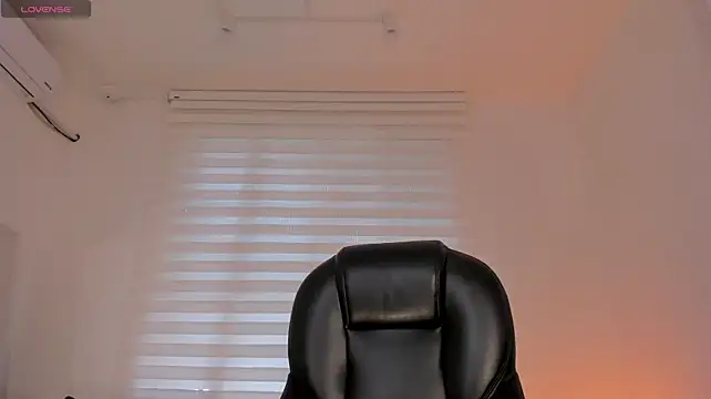 MiaFarrell_