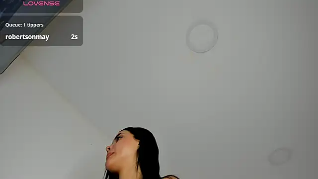 julieth_sanzz live cam preview