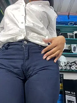 Nicooll_07 webcam