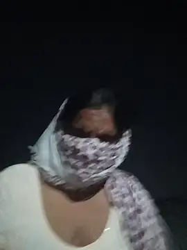 AadikiAunty webcam