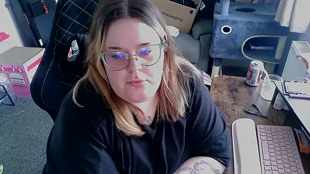 BBW-QUEENIE