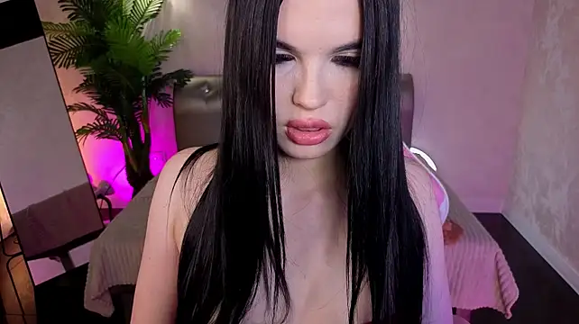 Lexi_Claw