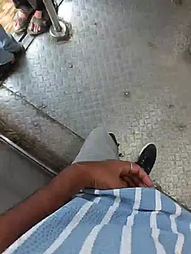 AqueousCrepe live sex cam